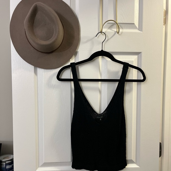 Dynamite Tops - Dynamite black knit cropped tank top